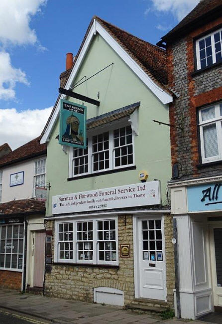 Saracens Head, 7 Butter Market, Thame, Oxfordshire - in September 2016