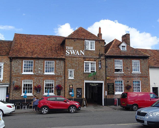 Swan Hotel, Upper High Street, Thame, Oxfordshire - in September 2016