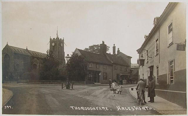 Kings Arms, Market Place, Halesworth - early 1900s