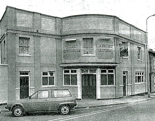 Railway Tavern, 61 Burrel Street in 1987