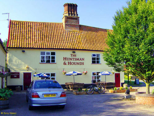 Huntsman & Hounds, Spexhall