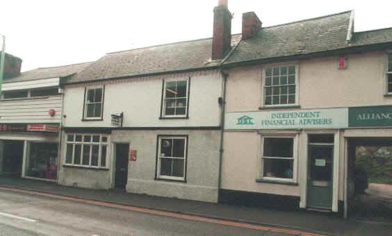 The Red Lion in 2007, now a dental surgey