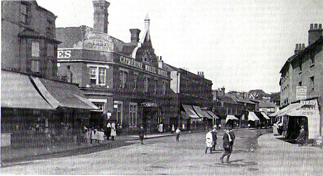 The Catherine Wheel, High street, Egham, Surrey - 1910