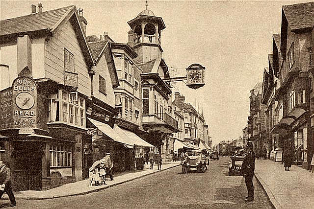 Bulls Head, High Street, Guildford - in 1927