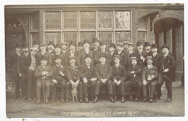 Pea Scramble, Dysart Arms, Petersham - in 1907
