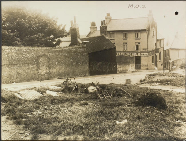 Crown and Sceptre 110 Sussex Street, Brighton : Photo taken prior to demolition circa 1936