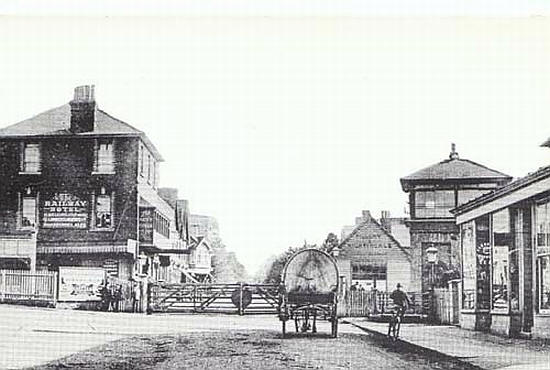 Railway Hotel, Brighton Road, Crawley - circa 1898