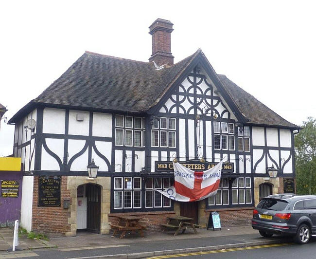 Cricketers Arms, Collycroft, Bedworth - in October 2013