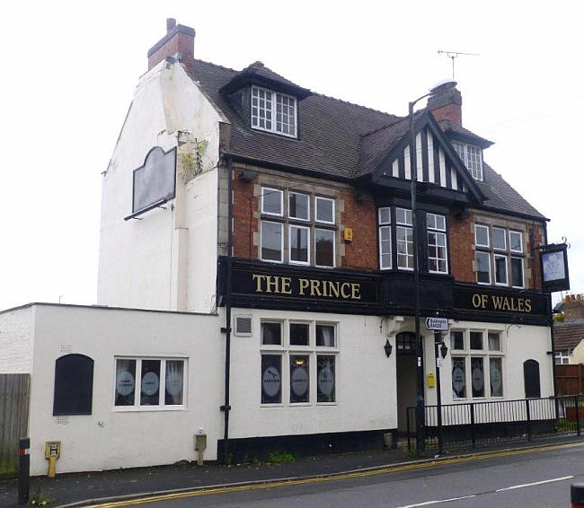 Prince of Wales, 73 Bulkington Road, Bedworth - in October 2013