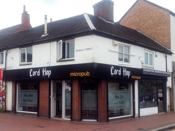 The Lord Hop, Queens Road, Nuneaton. Real ale micropub.
