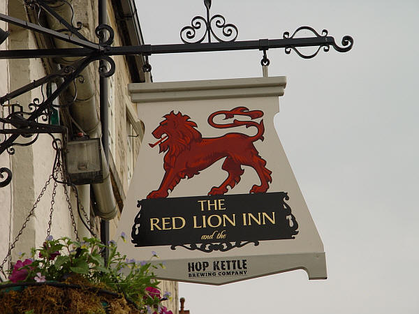 Red Lion Inn sign, 74 High street, Cricklade - in June 2013