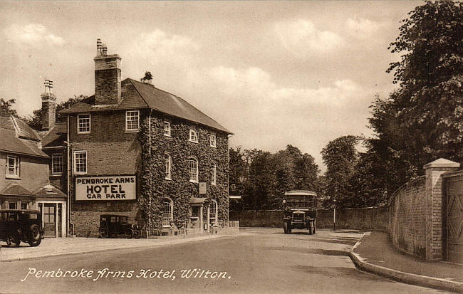 Pembroke Arms Hotel, Minster street, Wilton, Wiltshire