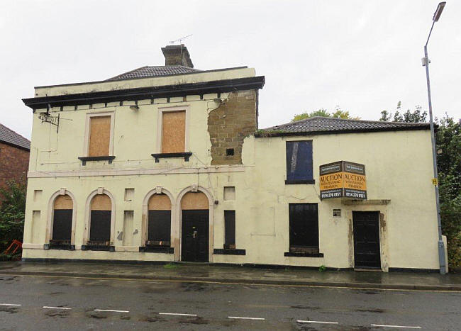 Red Lion, 41 Bank Street, Mexborough - in October 2014