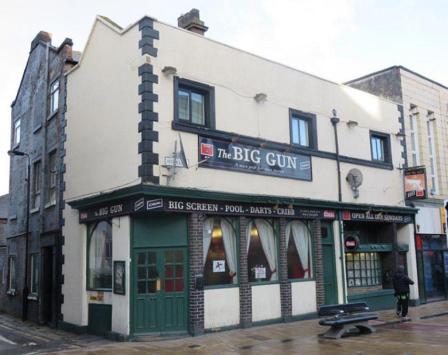 Big Gun, 17 Wicker, Sheffield - in December 2014