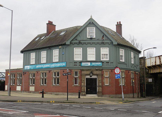 Bridge, 509 London Road, Sheffield - in December 2014