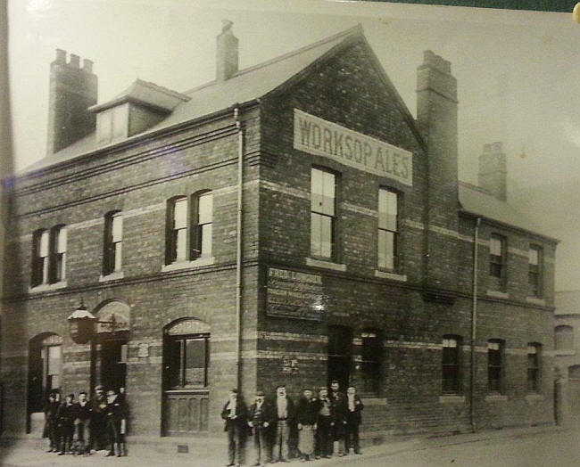 Neepsend Tavern, 144 Neepsend Lane, Sheffield - circa 1900 licensee Fredk Longden