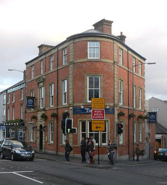 York Hotel, 243-247 Fullwood Road, Sheffield - in December 2011